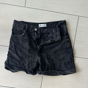 Zara Women's Black Denim Shorts